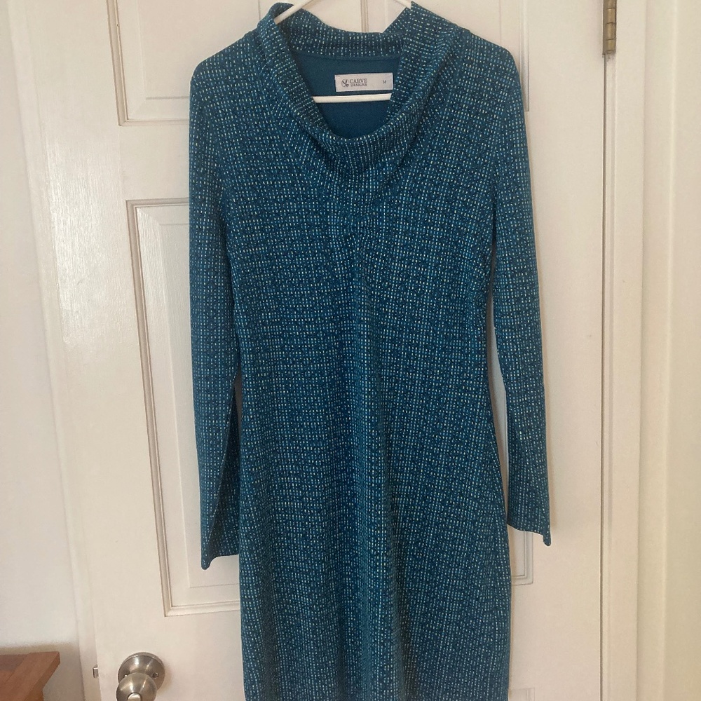 Carve Designs - Long Sleeve Dress with Cowl Neck - size medium